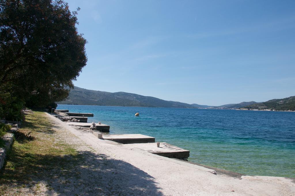 Arka Trogir Apartments - Seget Vranjica Exterior foto